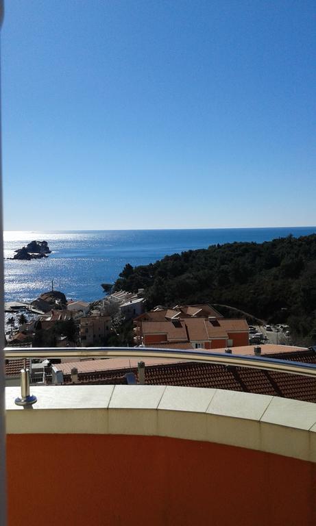 Oro Apartments Petrovac Екстериор снимка