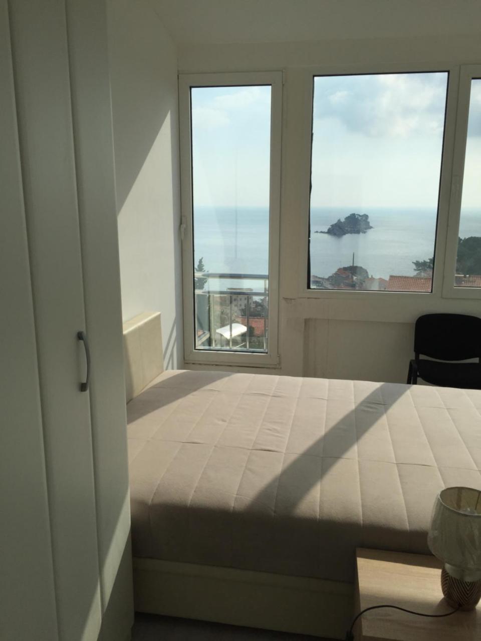 Oro Apartments Petrovac Екстериор снимка